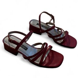 VTG 90s Nine West strappy block-heel sandals